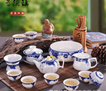 瓷都匠心，美妝雅韻 景德鎮玲瓏茶杯與精選化妝品推薦